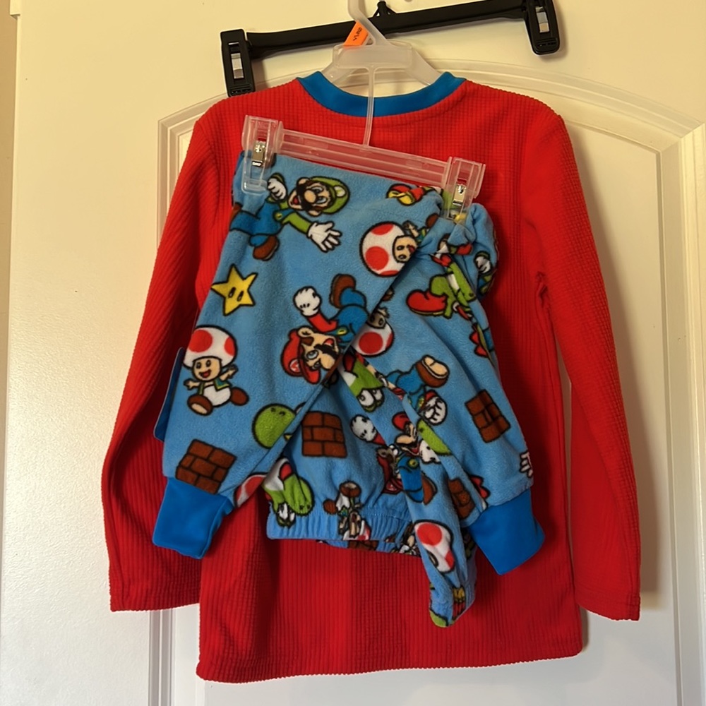 Super Mario Brothers PJ Set S 6/7 NWT